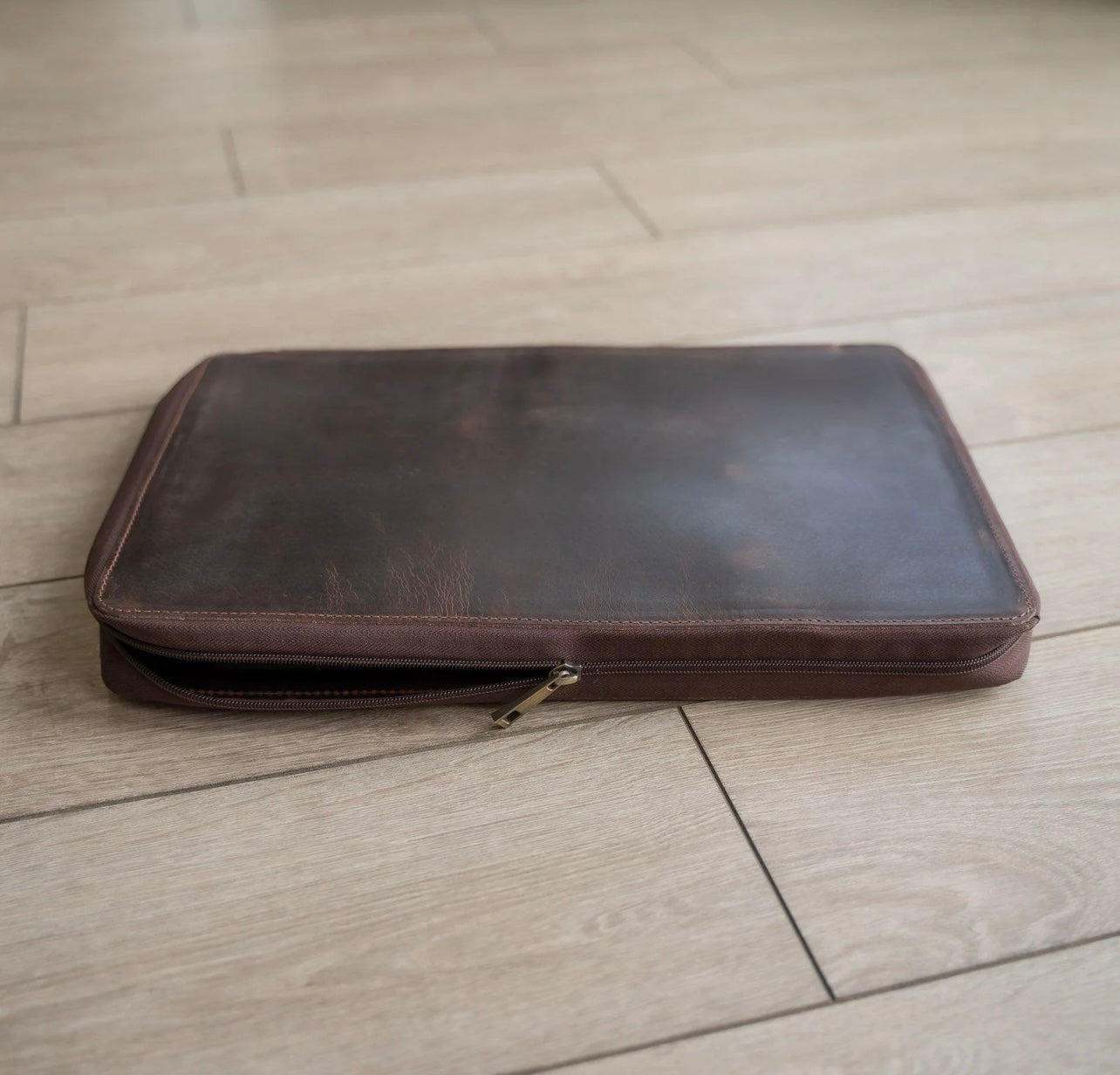 Buffalo Leather MacBook Portfolio - Dark Walnut